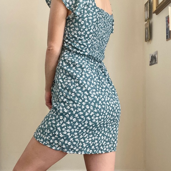 Green Button Dress - Picture 2 of 2